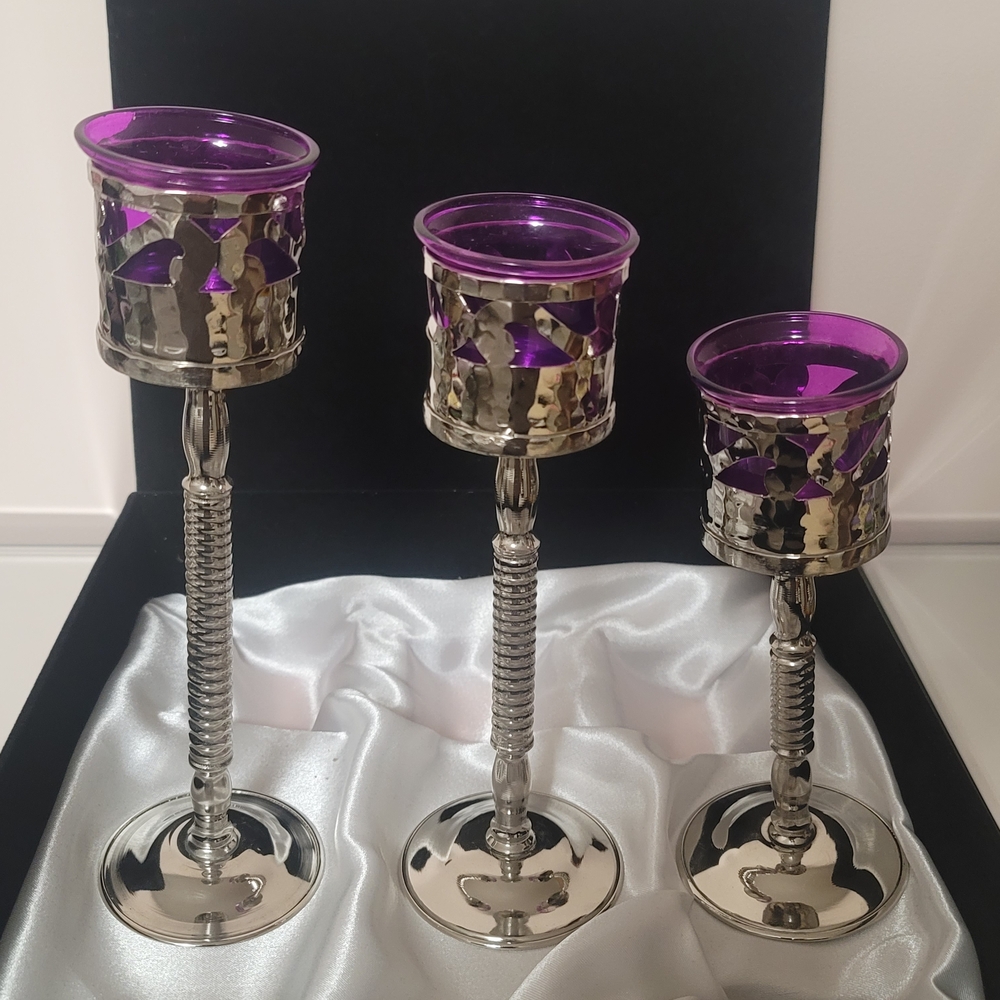 NWOT Set Of 3 Elegant Silver and Purple Amethyst Candle Holders In Velvet Box.